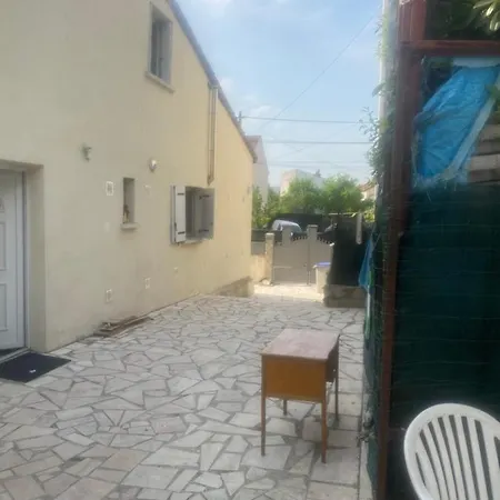 Apartment Charming 1-bed 20 Mins To Paris By Train Goussainville (Val-d'Oise)